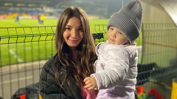 Новий герой збірної України – дружина в захваті, унікальна підтримка на стадіоні облетіла весь світ