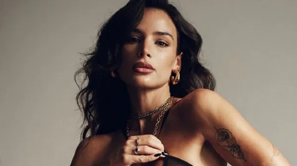 Гаряча дочка легенди Челсі збуджує уяву фанів у крихітній сукні – вони милуються оголеними формами