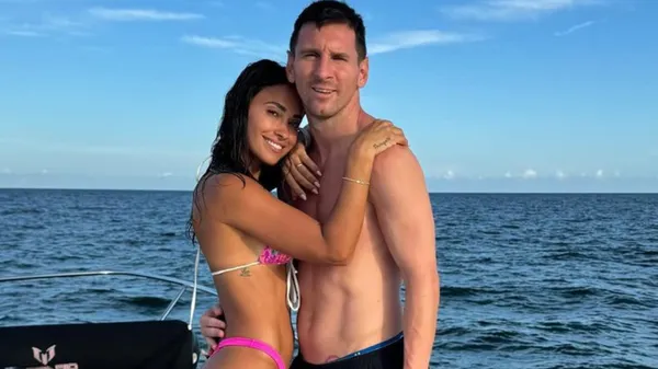 "Завдяки вам я вірю в кохання": кохана Мессі розбурхала мережу спільним фото – щасливі та красиві