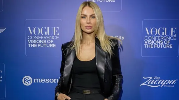 Яскрава кохана Бабенка підкорює світ у леопардовому вбранні – Чоботенко вражена її вродою