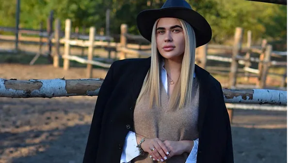 Стильний відпочинок у Полтаві: дружина Корнієнка демонструє шикарний смак