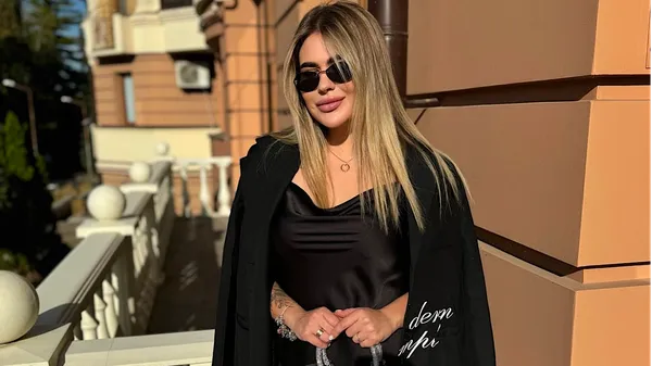 Бути мамою – це щастя: Корнієнко поділилася зворушливим сімейним фото – діти схожі на гравця