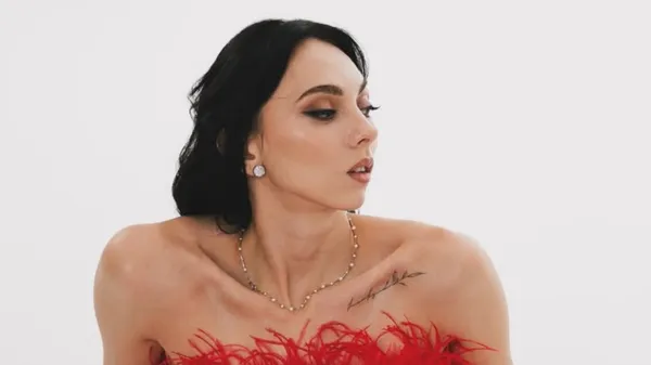 Женственная и обольстительная: украинка Геращенко устроила себе нежную фотосессию – результат захватывает