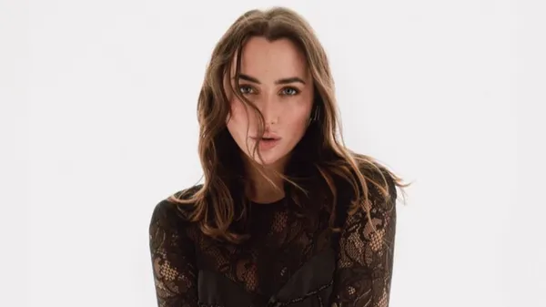 Різатдінова вдягнулася з сином в однакові образи – він точна копія свого скандального батька