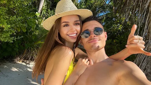 Долгожданное возвращение: вторая половинка Топалова вернулась из модельного турне