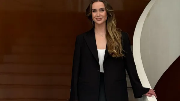 Неймовірна Світоліна у спокусливому бікіні ніжиться під сонцем – грація і фігура викликали захват