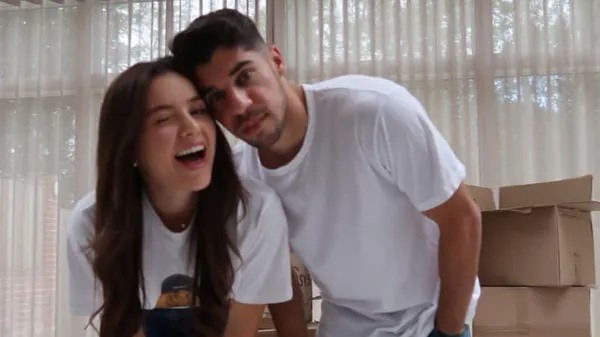 Лондон сияет, и она тоже: любимица игрока Лидса демонстрирует свою неземную красоту – футболисту повезло