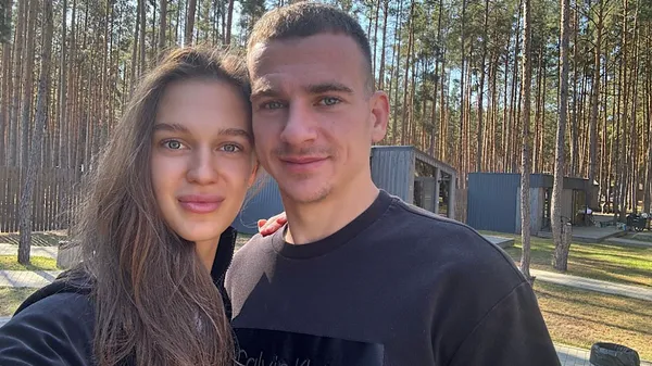 "Ридати чи ні": кохана Брагару ледве тримається – красуня засумувала, відправивши гравця у збірну