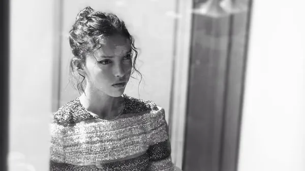 Ловелас Бензема закохався у звабливу зірку Трьох мушкетерів – акторка з ангельським обличчям