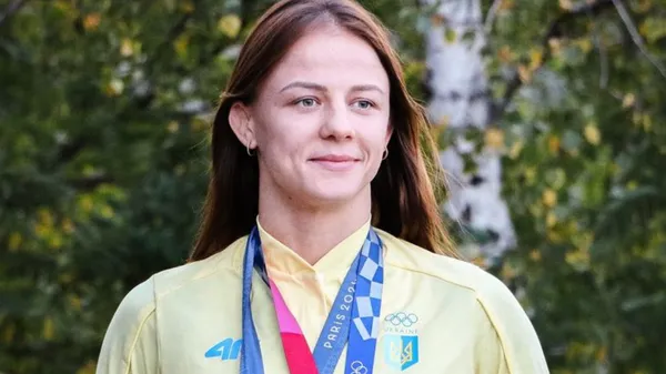 Українська борчиня Коляденко сяє від щастя під час осінньої прогулянки – вона підкорює світ