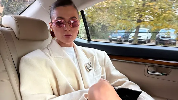 "Йде наху* кожен": на Дубінчака масово накинулись через вилучення в ЛЄ – дружина відповіла хейтерам