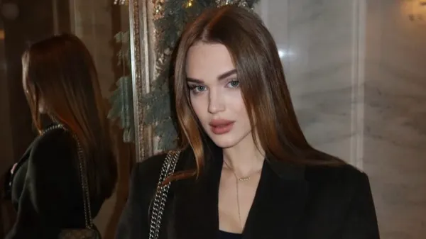 Дружина зірки Карпат показала, як виглядала до збільшення губ – фанати в захваті від її відвертості