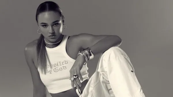 Білодід елегантно показала свою розтяжку – фани в захваті від стрункого тіла