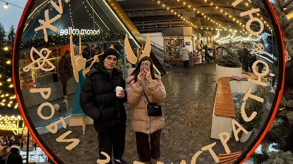 Путря и Топалов в компании эффектных девушек зажигают зимний Буковель