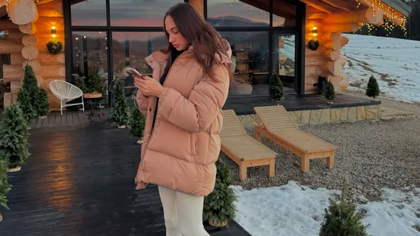 "Шевелюра": як Путря жартома оцінив святковий образ дружини – вона справжня красуня