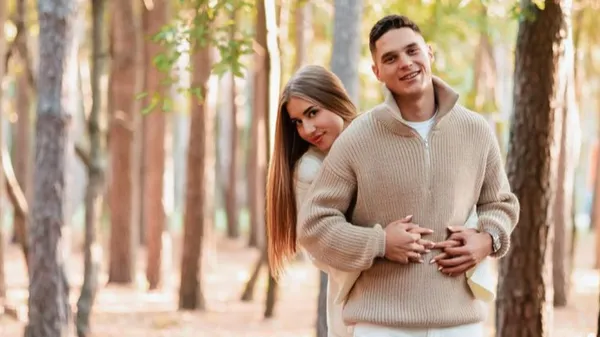 "Особливі моменти року": обраниця Судакова поділилася зворушливими сімейними фото – всі фанатіють