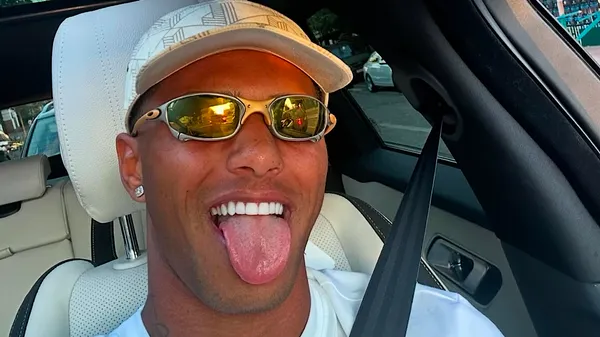 Гаряче фото від легіонера Шахтаря Вінісіуса: торс, що не залишає байдужим