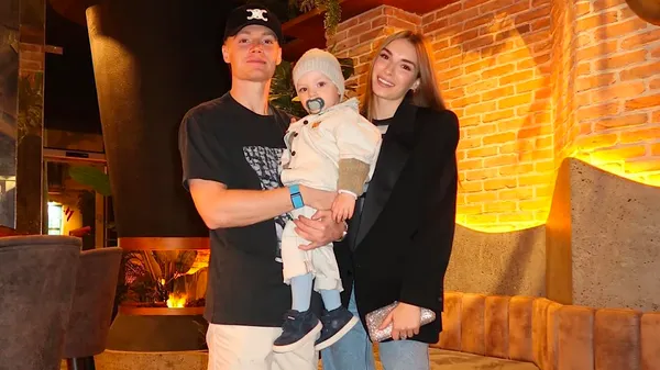 "Наскілько ржачно виглядаєш в трусілях": Циганкова в білизні смішить дитину – відео дня