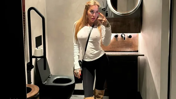 "Культурна неділя": Морозюк у чорному капелюсі і золоті – справжня модна інтрига