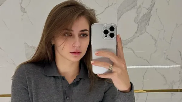 Дружина Різника здивувала своїм новим досягненням – неймовірна поза під час тренування