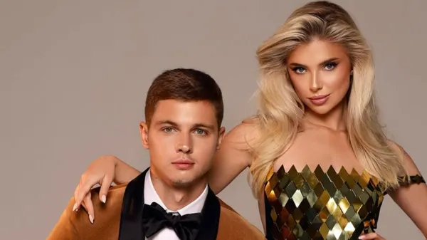 Савіна гаряче попозувала та похизувалася пишними формами – кайфує в залі на повну