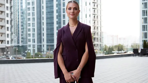 Игра теней, света и шпаги: Харлан восхитила сеть драматично-атмосферной съемкой