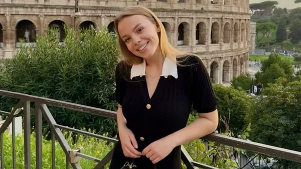 Улюблениця Дячука підкорила мережу – одягнула ніжну сукню та сяє наче зірка