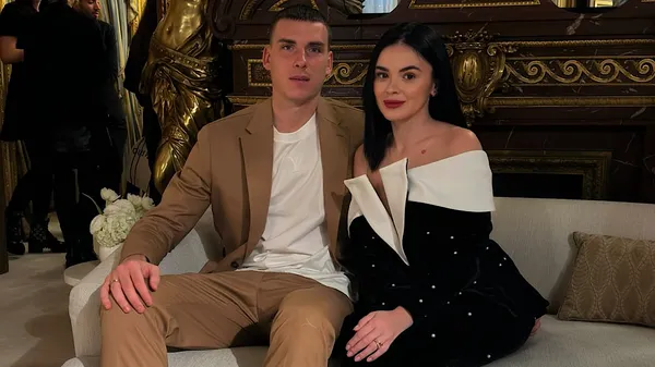 Воротар Реала Лунін через об’єктив дружини: колекція його форм вражає