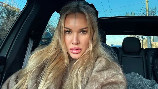 "Сверху мог бы быть ты": провокационная Морозюк не прекращает удивлять сеть