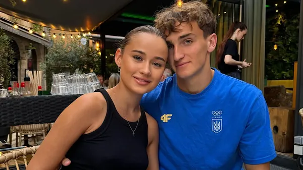 Дівчина хавбека Руху вразила підписників – захоплюючі очі та мила посмішка