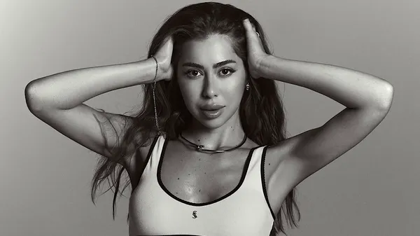 Магнетический образ: как возлюбленная Вивчаренко опережает тренды