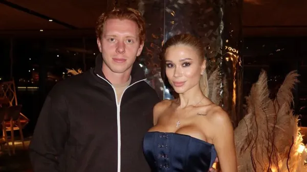 Струнка жона Коноплі у спокусливому вбранні ефектно попозувала у спортзалі – фани заздрять