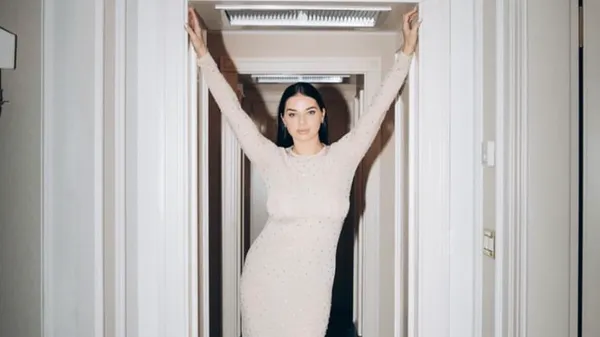 Кохана Усика розбурхала мережу новими спекотними фото – сексуальні пози зводять з розуму