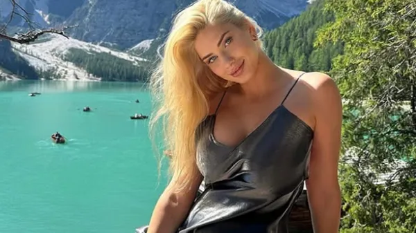 Горячая Зубкова сводит с ума сексуальностью в рискованном образе – сеть взорвалась от красоты