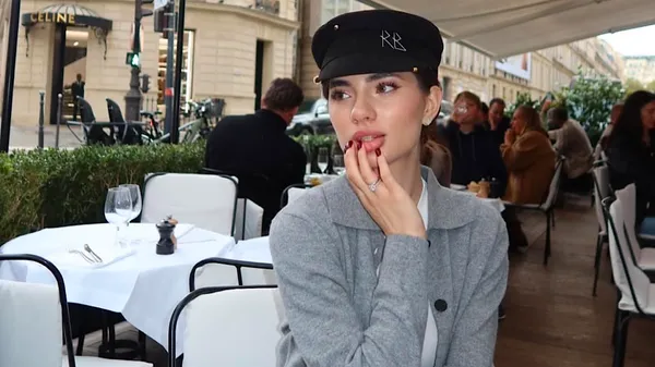 Любка Криськіва у блакитному бікіні: як виглядає відпочинок мрії