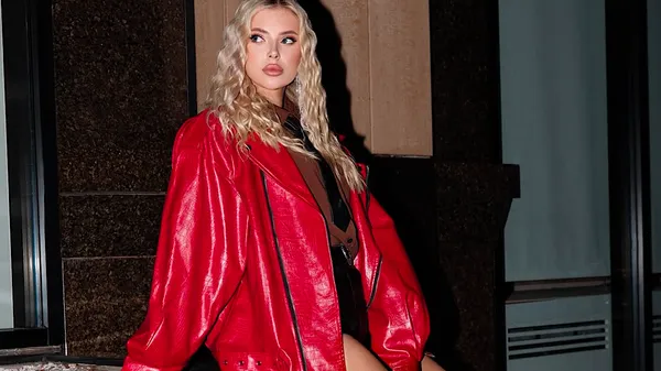 "Спортик": грациозная и стильная Савина после активной тренировки