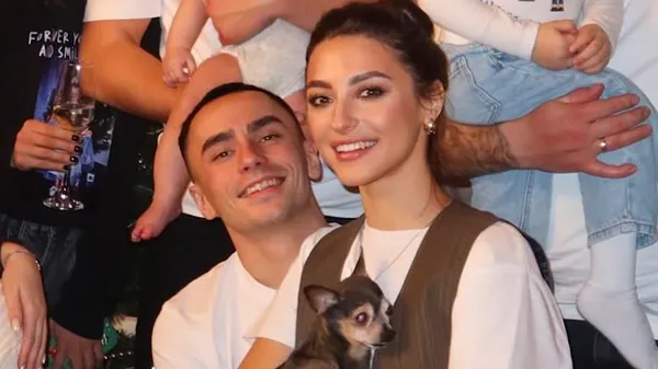 Цілуються без сорому: ведуча Колоса має роман з гравцем іншого клубу – зухвало підтвердили це