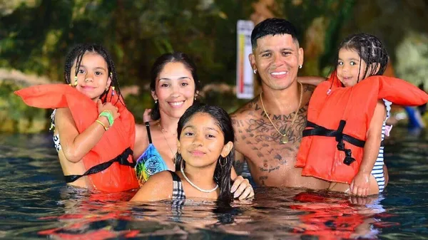 Екс-зірка МЮ відгуляв пишне весілля: ексклюзивне оформлення, живі квіти та розкішні гості