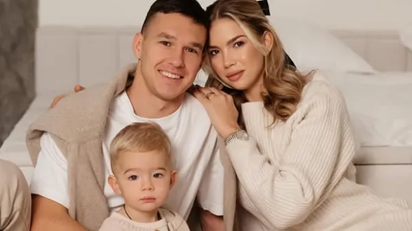 Тимчик з дружиною привітали сина з днем народження та показали сімейні фото: зворушливі слова