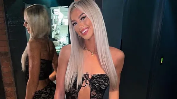 Спокуслива футболістка зваблює ідеальними ніжками у розкішному міні – невимовна врода