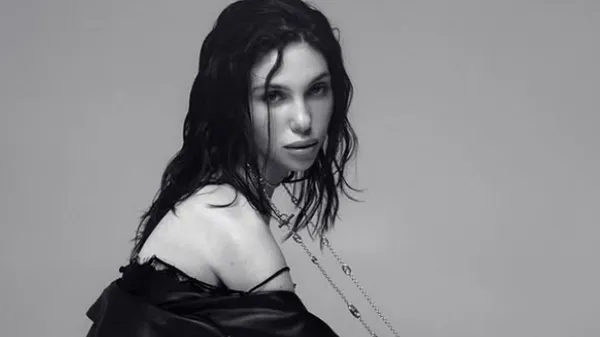 Розкішна донька Суркіса похизувалася стрункою фігурою у шкіряній сукні після пологів – вражає