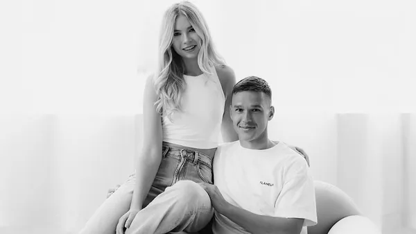 Тимчик у Дубаї: стильна розкіш пасії футболіста в усій красі