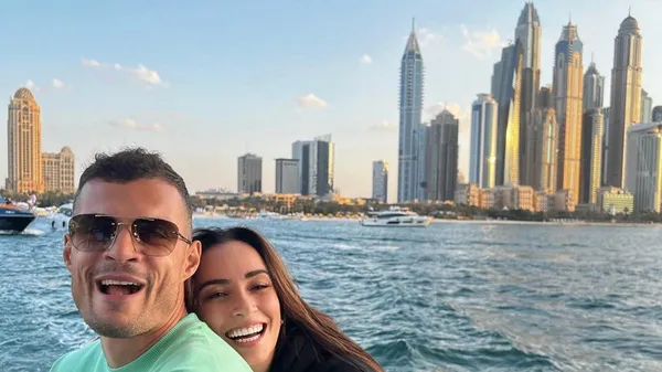 Бывший партнер Зинченко засветил странную прическу: удивительная возлюбленная снова беременна