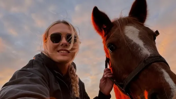 Ткачук растрогала подписчиков фото с любимым и теплыми словами – настоящая нежность