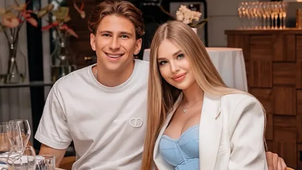 Чарівна дружина Забарного показала неймовірний рельєф тіла після масажу – природна грація