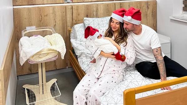 Чарівна журналістка Лелюк виписалася з пологового: мить, сповнена ніжності