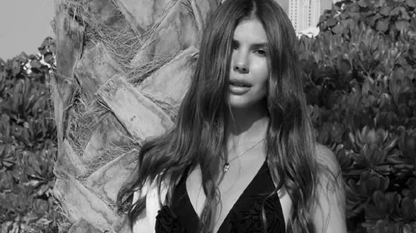 Гламурна партнерка Реброва привертає увагу зйомкою в особливому вбранні – фани приємно вражені