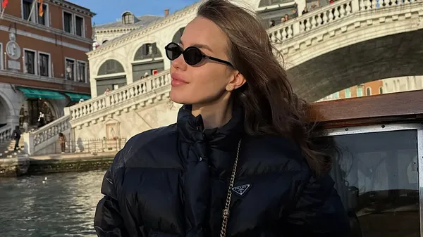 Освіта як шлях до вершин: ведуча Лівого берега похизувалася магістерським ступенем