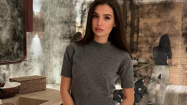 Секрети краси від коханої Ваната: виглядає свіжо після катання в Карпатах