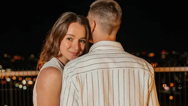 Беременная партнерша звезды Динамо восхитила красотой в соблазнительном бэкстейдже – идеальная фигура